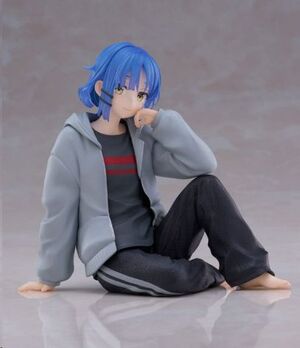 BOCCHI THE ROCK! DESKTOP CUTE FIGURA RYO YAMADA ROOM WEAR 10 CM