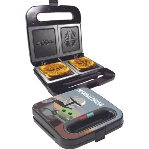 STAR WARS THE MANDALORIAN SANDWICHERA BABY YODA Y THE MANDALORIAN