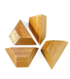 SOLITARIO PIRAMIDE MADERA                                                  