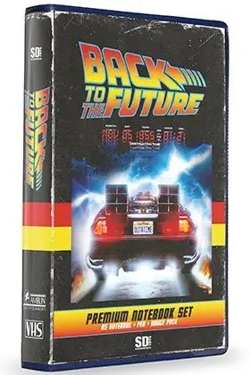 REGRESO AL FUTURO PACK LIBRETA, CHAPAS Y BOLIGRAFO