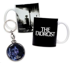 POSTER TAZA + REGALO LLAVERO METALICO EL EXORCISTA