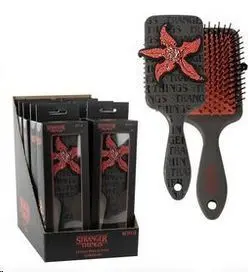STRANGER THINGS DEMOGORGON CEPILLO RECTANGULAR 22,5CM