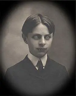 HAUNTED MEMORIES RETRATO LENTICULAR 13X18CM LITTLE EDGAR                   