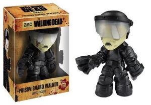 THE WALKING DEAD PRISON GUARD WALKER FIG 17 CM VINYL FIGURE                