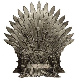 JUEGO DE TRONOS FIGURA 14 CM IRON THRONE VINYL POP NYCC EXCLUSIVE          