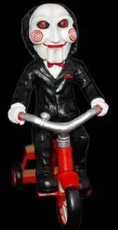 SAW ESTATUA MUÑECO TRICICLO XTREM DFORM 23CM                               