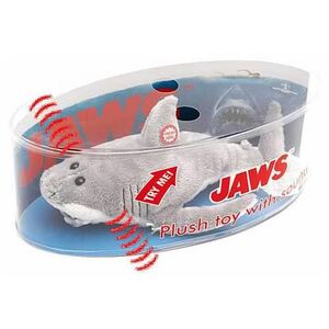 JAWS TIBURON CON SONIDO PELUCHE 30CM                                       