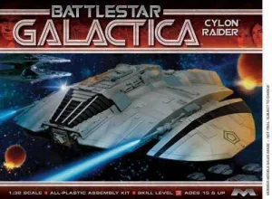 BATTLESTAR GALACTICA MAQUETA 1/32 ORIGINAL CYCLON RAIDER                   