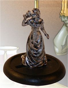 DESCENT: MINIATURA LADY ELIZA FARROW                                       