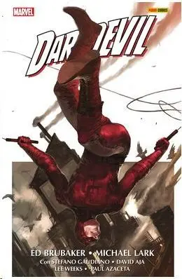 DAREDEVIL DE ED BRUBAKER Y MICHAEL LARK #01