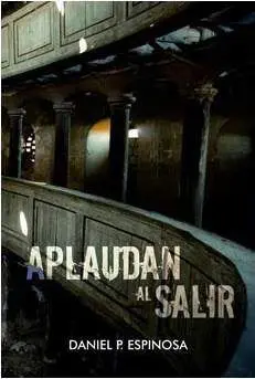 APLAUDAN AL SALIR