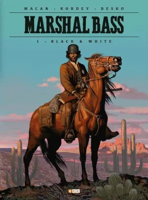 MARSHAL BASS #01. BLACK & WHITE