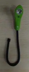LAMPARA LECTURA SNAKE VERDE                                                