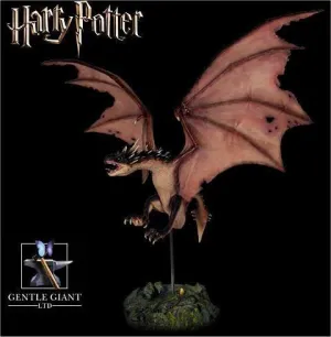 HARRY POTTER HUNGARIAN HORTAIL DRAGON ESTATUA RESINA                       