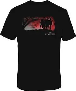 CAMISETA NECA CHICO LOST BOYS SILUETAS S                                   