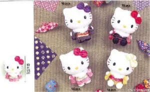 HELLO KITTY PELUCHE KIMONO DOLL 15CM (4 MODELOS)                           