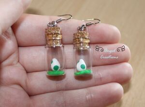 ANGEL CREATIONS PAR PENDIENTES TARRITO YOSHI EGG                           