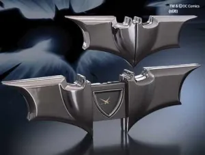 BATMAN CABALLERO OSCURO RELOJ DE MESA PLEGABLE 10 CM ACABADO METALICO      