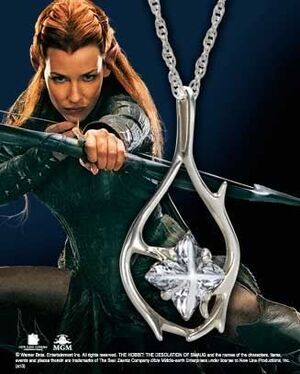 EL HOBBIT TAURIEL COLGANTE EN PLATA DE LEY Y CRISTAL                       