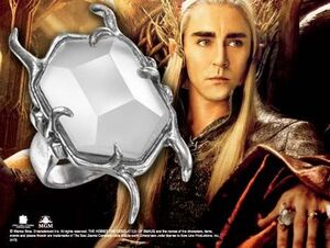 EL HOBBIT THRANDUIL ANILLO DE CRISTAL EN PLATA DE LEY EN CAJA DE MADERA    