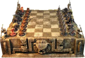 ALIEN VS PREDATOR CHESS SET 776/3000 2004 EDITION